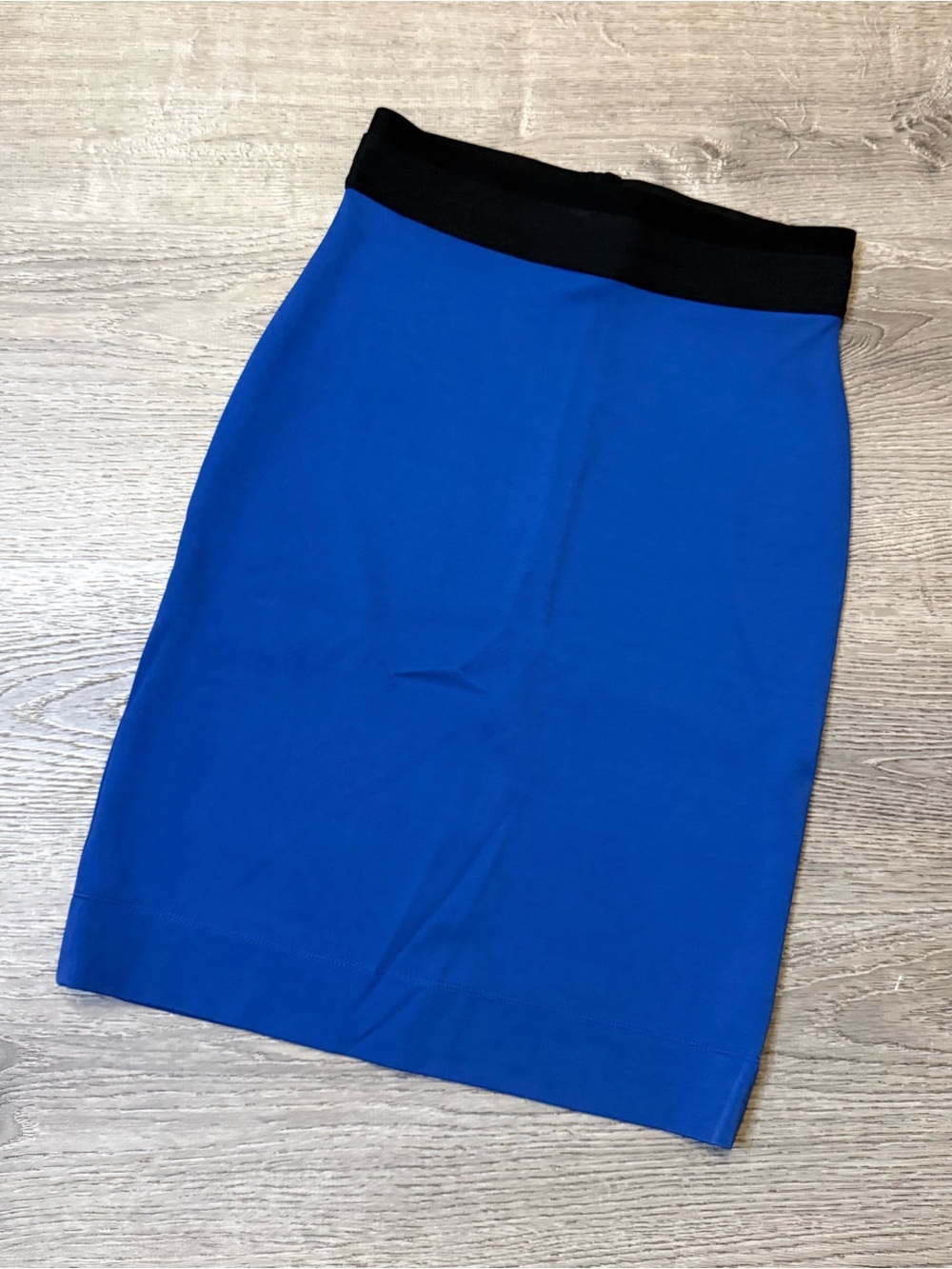 •BCBGMAXAZRIA• PENCIL SKIRT